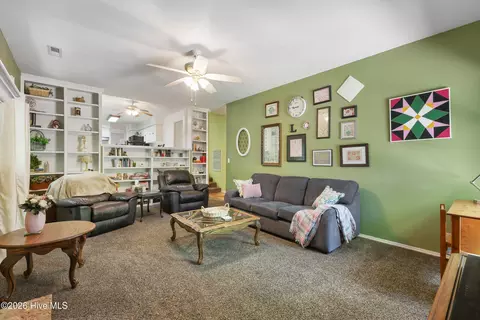 Living - 527 N Line Dr, Hampstead, NC 28443 photo 4 of 5