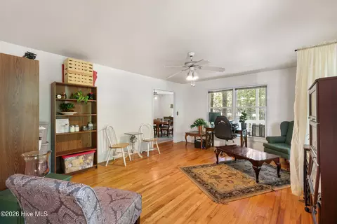 Living - 527 N Line Dr, Hampstead, NC 28443 photo 5 of 5