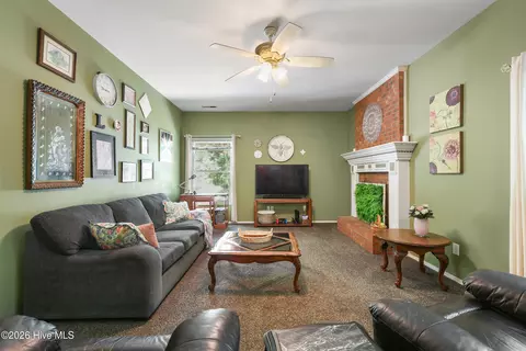 Living - 527 N Line Dr, Hampstead, NC 28443 photo 2 of 5