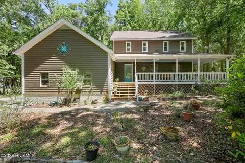 527 N Line Dr, Hampstead, NC 28443
