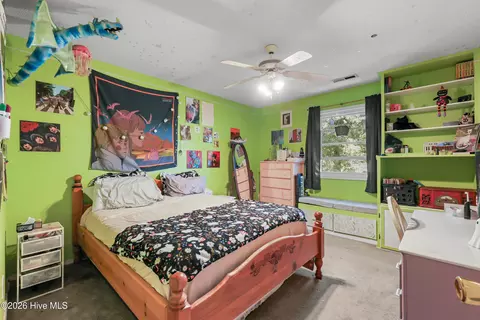 Bedroom - 527 N Line Dr, Hampstead, NC 28443 photo 5 of 5