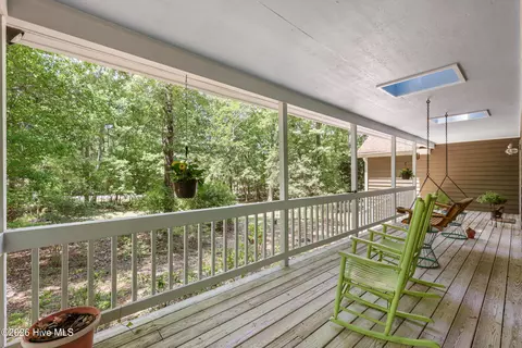 Exterior - 527 N Line Dr, Hampstead, NC 28443 photo 3 of 12