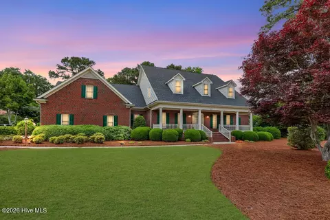 8401 Fazio Dr, Wilmington, NC 28411