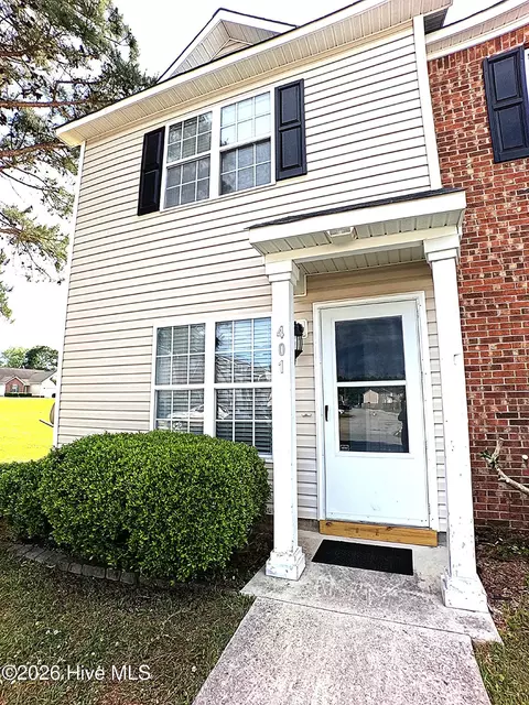 401 Timberlake Trl, Jacksonville, NC 28546