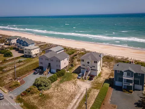 3536 Island Dr, North Topsail Beach, NC 28460