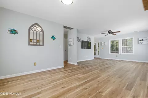 Living - 545 Harbour View Dr, Kill Devil Hills, NC 27948 photo 3 of 5