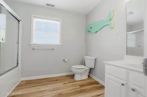 Bath - 545 Harbour View Dr, Kill Devil Hills, NC 27948 photo 3 of 3