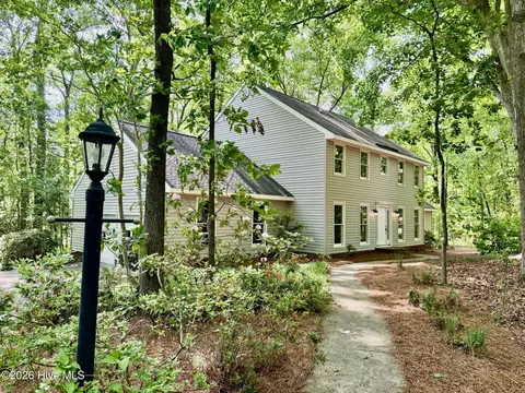 829 Williamsburg Dr, Rockingham, NC 28379