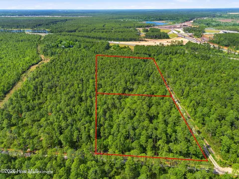 221 Plantation Rd, Wilmington, NC 28411