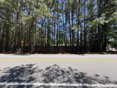 800 Slocomb Rd, Fayetteville, NC 28311