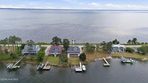 3736 Janiero Rd, Arapahoe, NC 28510