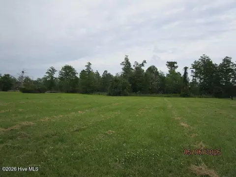 421 Pointe Vista Dr, Elizabeth City, NC 27909