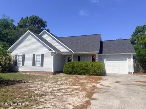 6300 Baylor Dr, Wilmington, NC 28412