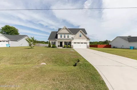 108 Easton Dr, Richlands, NC 28574