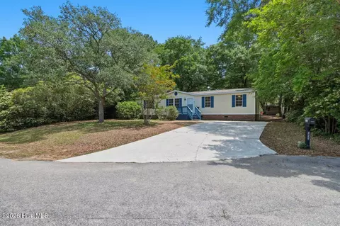 7821 Niffer Ln, Wilmington, NC 28412