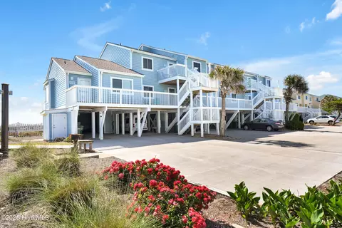 502 Pelican Ct, Kure Beach, NC 28449