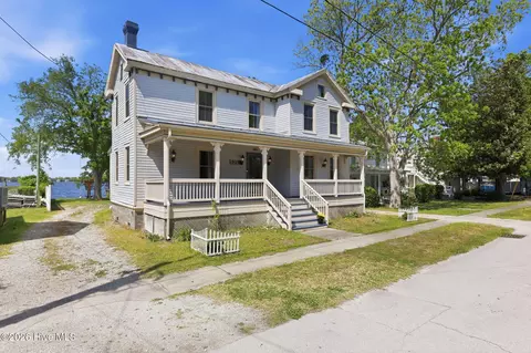 525 N A St, Bridgeton, NC 28519