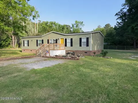 84 Demery Rd, Pembroke, NC 28372