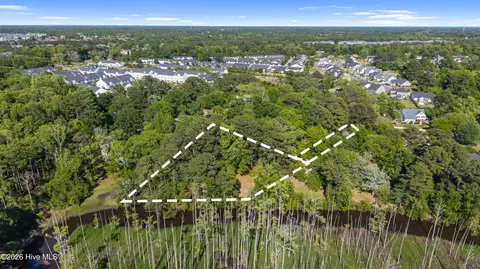 203 Savoy Cir, Wilmington, NC 28412