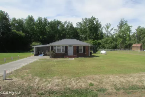 186 Rainbow Rd, Warsaw, NC 28398