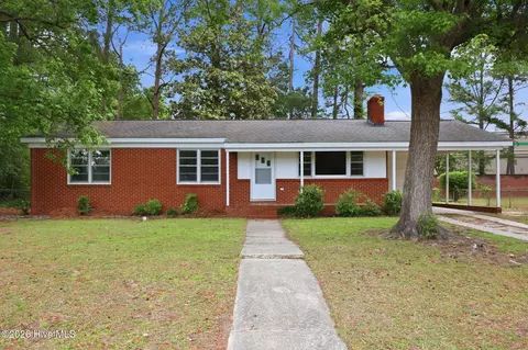 111 Alexander Cir, Greenville, NC 27858