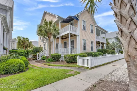 205 Silver Sloop Way, Carolina Beach, NC 28428