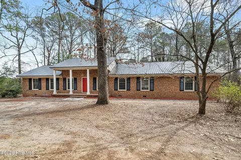 107 Azalea Trl, Salemburg, NC 28385