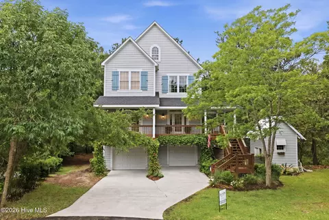 414 W Blackbeard Rd W, Wilmington, NC 28409