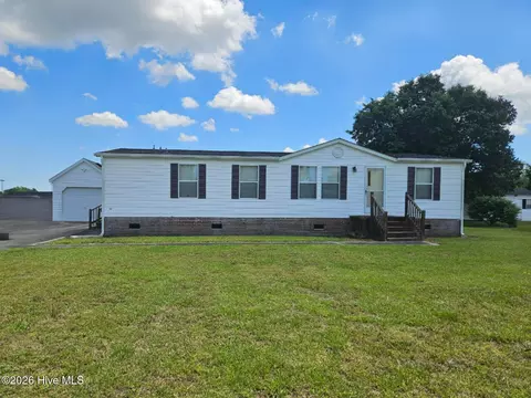 108 Tiff Ln, Elizabeth City, NC 27909