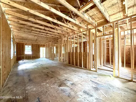 Entry Way - 93 J E Batson Rd, Hampstead, NC 28443 photo 2 of 2