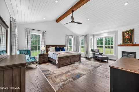 Bedroom - 635 Richlands Loop Rd, Richlands, NC 28574 photo 1 of 8