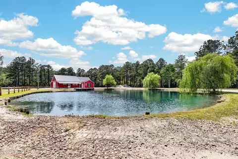 View/Area - 635 Richlands Loop Rd, Richlands, NC 28574 photo 3 of 4