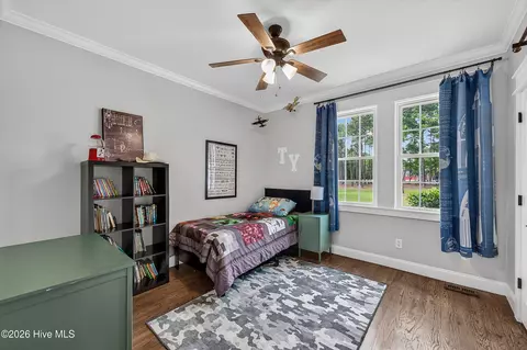 Bedroom - 635 Richlands Loop Rd, Richlands, NC 28574 photo 6 of 8