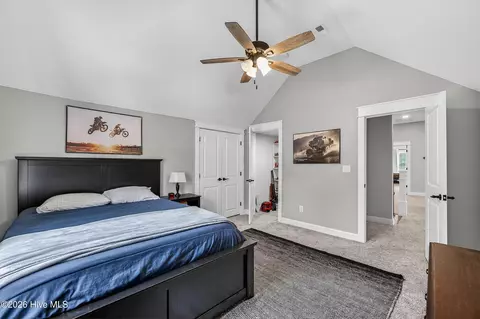 Bedroom - 635 Richlands Loop Rd, Richlands, NC 28574 photo 7 of 8
