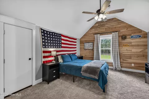 Bedroom - 635 Richlands Loop Rd, Richlands, NC 28574 photo 3 of 8
