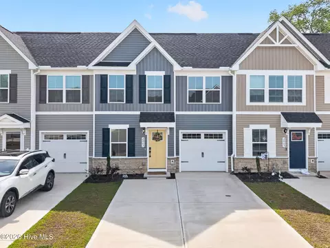 2063 Parow Ln NW, Calabash, NC 28467
