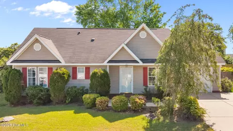 105 S Buttress Dr, Fuquay Varina, NC 27526