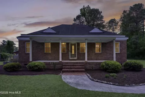 575 Island Creek Rd, Rocky Point, NC 28457