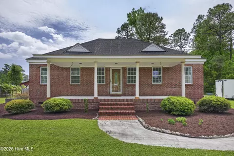 575 Island Creek Rd, Rocky Point, NC 28457
