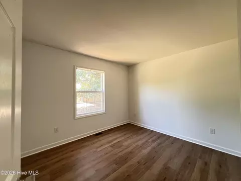 Bedroom - 10 Beryl Cir, Pinehurst, NC 28374 photo 3 of 7