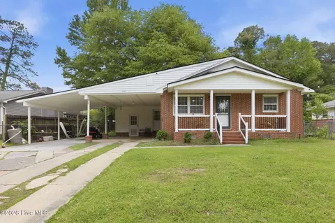 103 Arthur Ct, Jacksonville, NC 28546