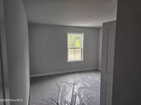 Bedroom - 562 Glitter Bay Loop, Shallotte, NC 28470 photo 5 of 6