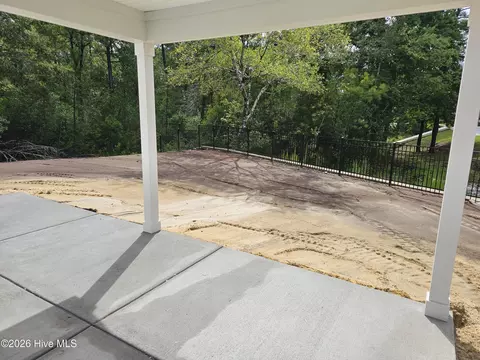 Exterior - 562 Glitter Bay Loop, Shallotte, NC 28470 photo 4 of 5