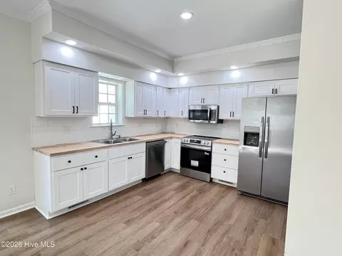 Kitchen - 568 Bald Eagle Dr, Vass, NC 28394 photo 1 of 2