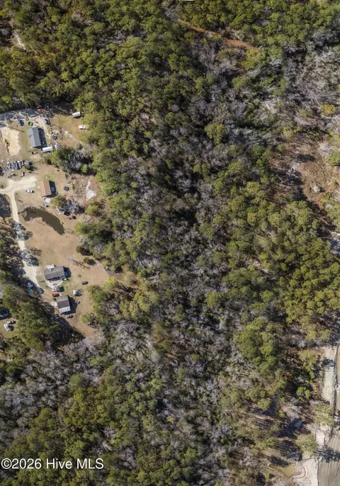1 Lea Crest Ln # A, Hampstead, NC photo 2