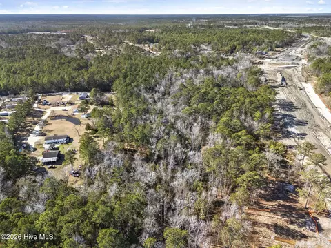 1 Lea Crest Ln # A, Hampstead, NC photo 3