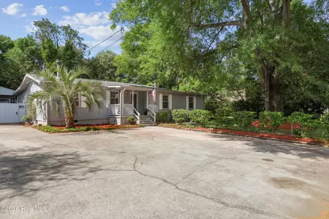 210 Rutledge Dr, Wilmington, NC 28412