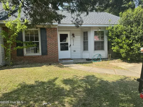 2314 Knollwood Ln, Midway Park, NC 28544