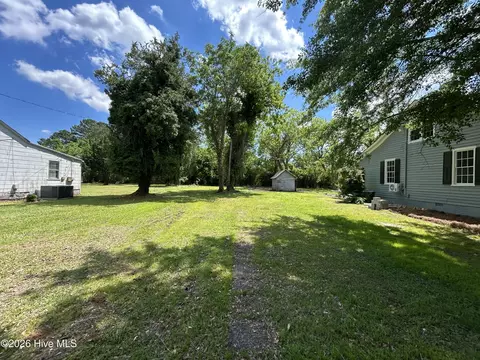 317 W Grubb St, Hertford, NC 27944