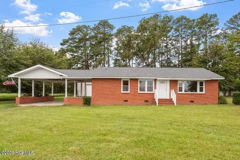 11843 Hobbton Hwy, Newton Grove, NC 28366